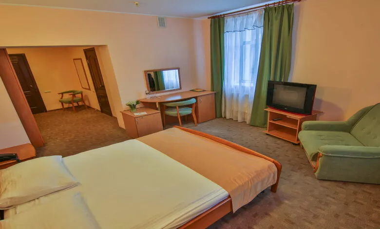 Стандарт у корпусі "С" і "В"